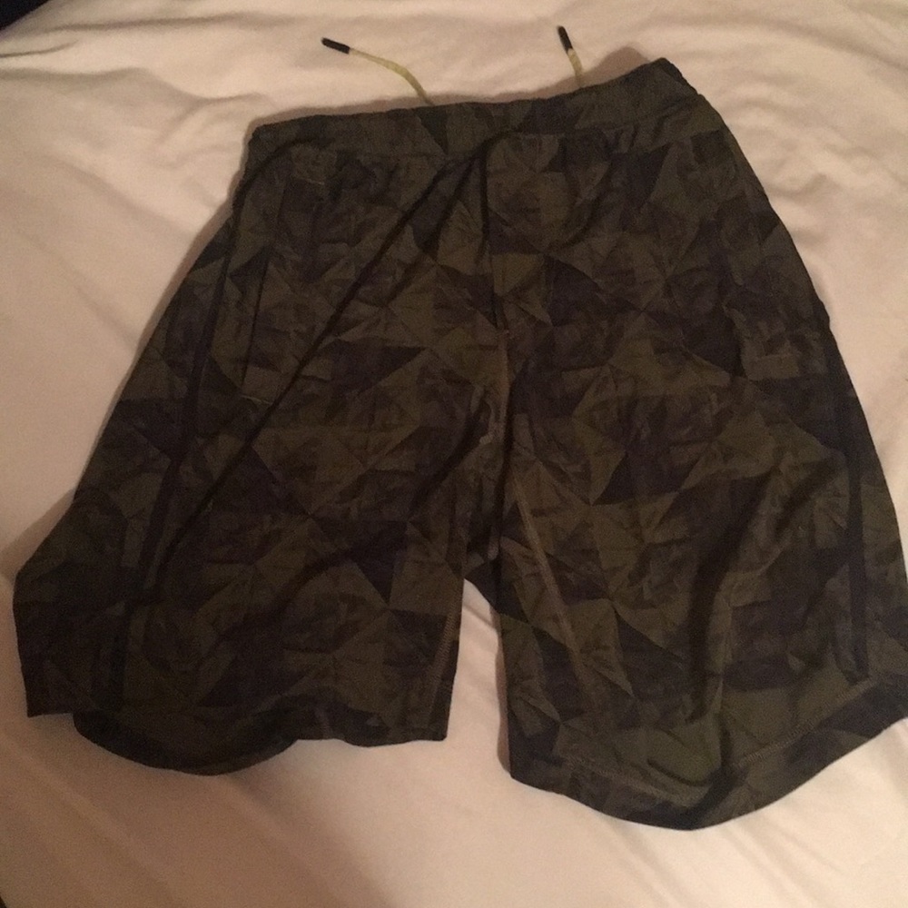 Lululemon pacebreaker Shorts